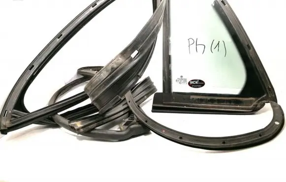 Volkswagen Phaeton Rear vent window glass DOT618M501100AS2 43R00366 E000233