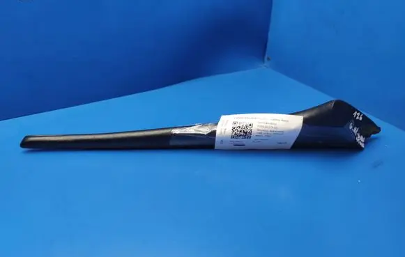 Mercedes-Benz S W126 Rear door glass trim molding
