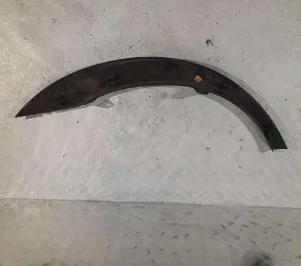 Volvo XC70 Rear arch trim 8620132