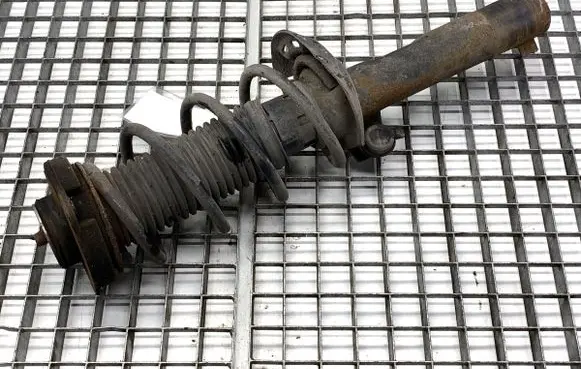 Volkswagen Jetta VI Front shock absorber/damper 