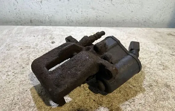 Audi A6 S6 C6 4F Rear brake caliper