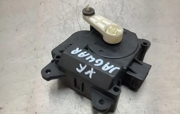 Jaguar XF X250 Air flap motor/actuator 0638000840
