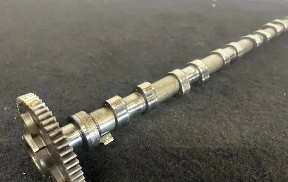 BMW 5 E60 E61 Camshaft 7791579
