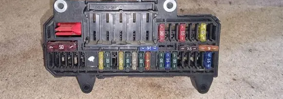 BMW 7 E65 E66 Fuse module 61136900583