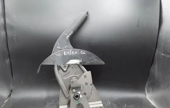 Nissan Qashqai Handbrake/parking brake lever assembly 11319443