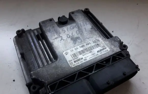 Opel Insignia A Engine control unit/module 55585024