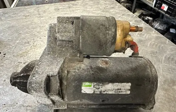 Nissan Qashqai Starter motor 23300JG70A
