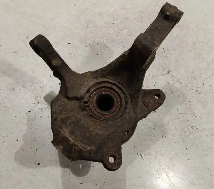 Opel Vivaro Front wheel hub spindle knuckle