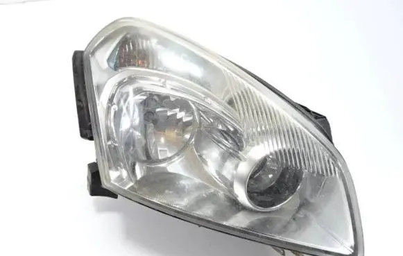 Nissan Qashqai Headlight/headlamp