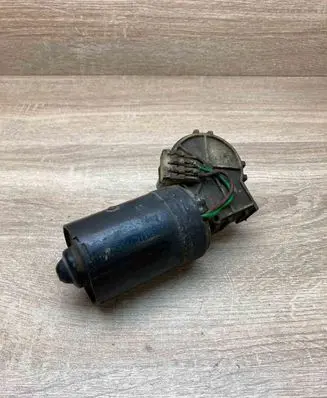 Volkswagen PASSAT B2 Wiper motor 321955113F