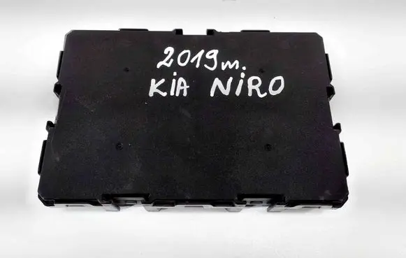 KIA Niro Central body control module 95400G5CB0