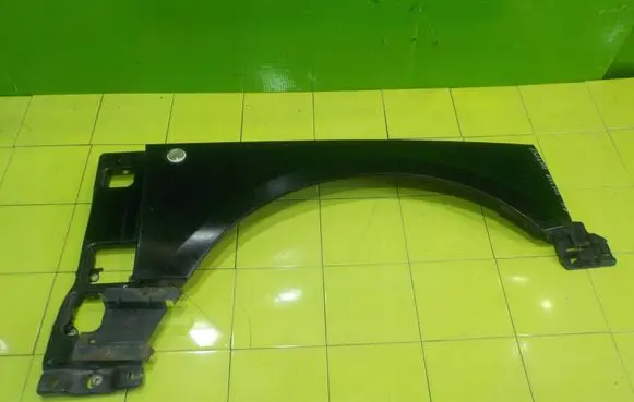 Land Rover Range Rover L322 Fender PRZOD PRAWY