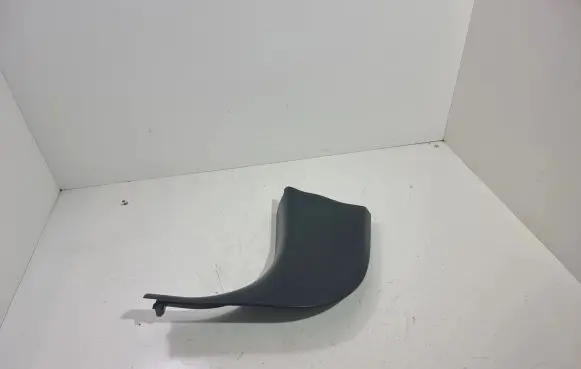 BMW 3 E92 E93 Foot area side trim 51437067081 5143706708107