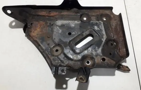 Honda CR-V Battery box tray 