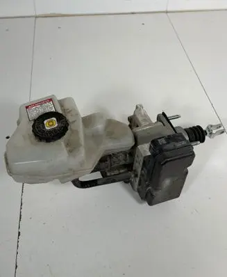 Toyota Camry VIII XV70 Brake booster 4721033620