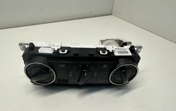 Mercedes-Benz B W245 Climate control unit A1698301585