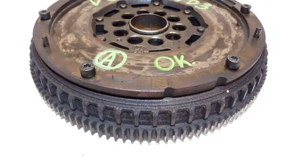 Volvo S60 Dual mass flywheel 31325140