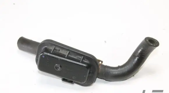 Audi A3 S3 8V Fuel return line/hose 5Q0127242B