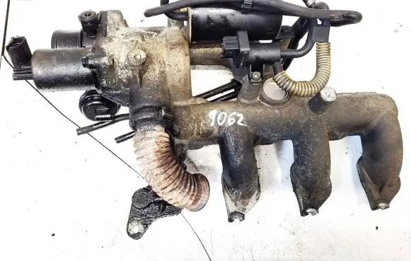 Mitsubishi Carisma Intake manifold 8200145096