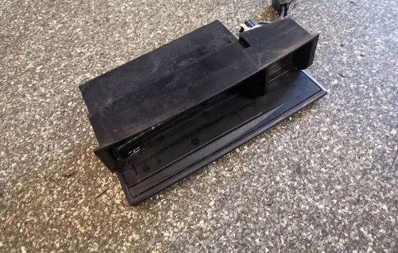 Ashtray (front)