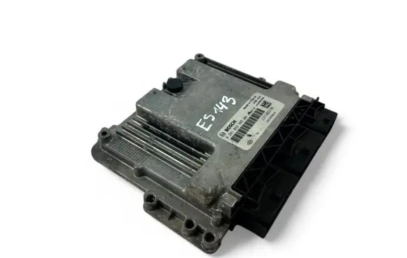 Renault Clio IV Engine control unit/module ECU 237106319R 0281032885