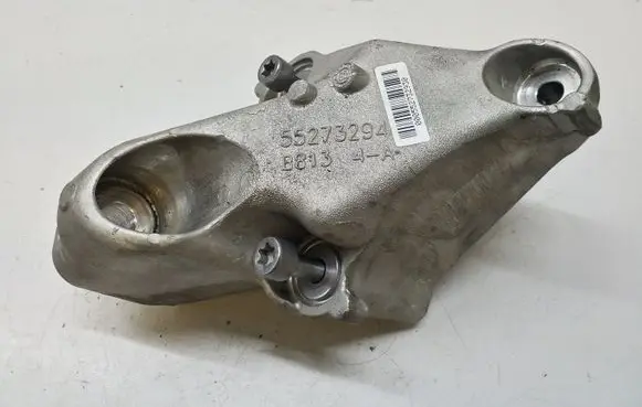 Alfa Romeo Stelvio Engine mounting bracket 55273294