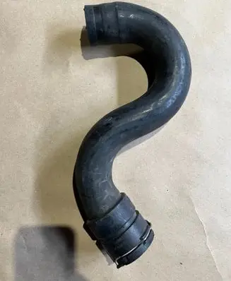 Volvo S80 Engine coolant pipe/hose PA66GF30 S4000250