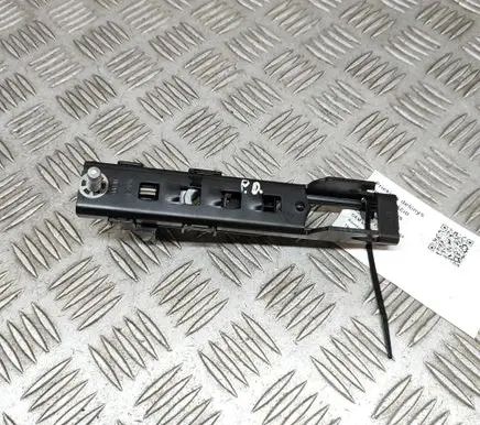 Mercedes-Benz GL X166 Seat belt height adjuster A1668600088