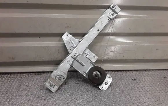 Peugeot 207 Rear door manual window regulator 