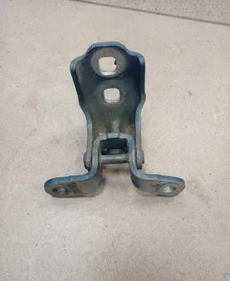Chevrolet Volt II Front door upper hinge 80066P B94516B I12009