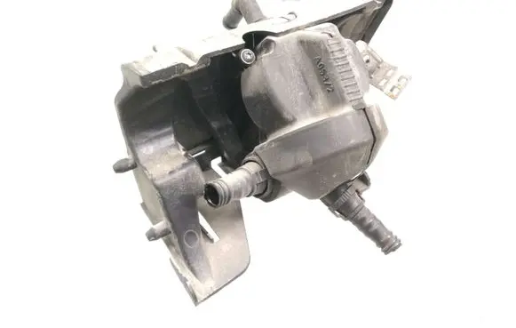 BMW 3 E90 E91 Breather valve 7503519