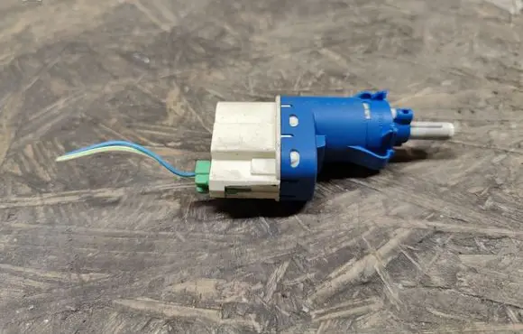 Jaguar XJ X350 Brake pedal sensor switch