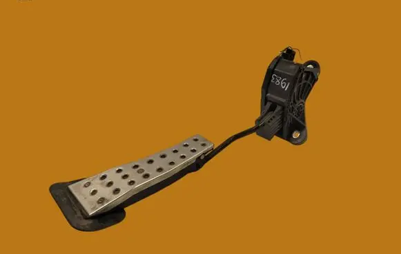 Honda Civic Accelerator throttle pedal JM08A