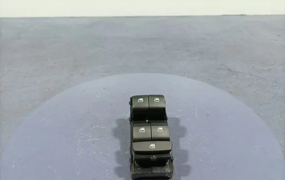 Hyundai i20 (PB PBT) Electric window control switch 93571Q0011
