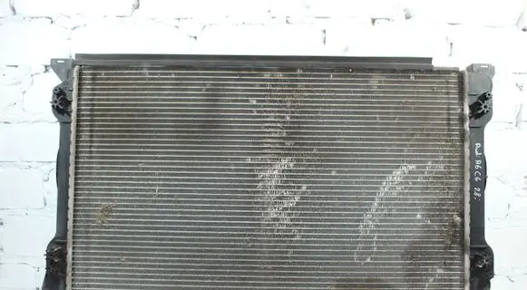 Audi A6 S6 C6 4F Coolant radiator 4F0121251T