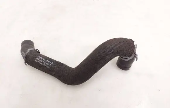 Audi e-tron Electric car engine cooling hoses/pipes 4KE145930F