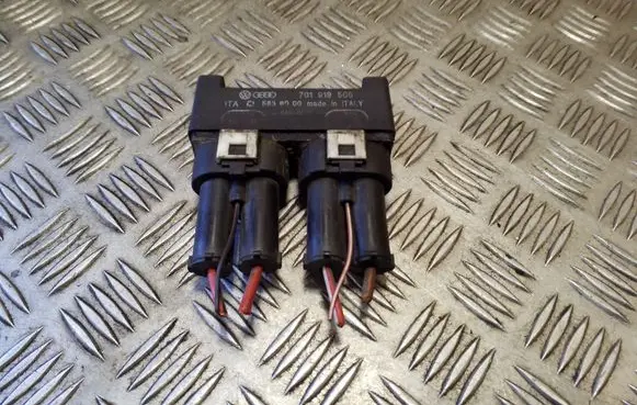 Volkswagen Transporter - Caravelle T4 Coolant fan relay 701919506 5836000