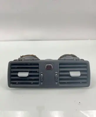 Volvo XC90 Dash center air vent grill 3409400