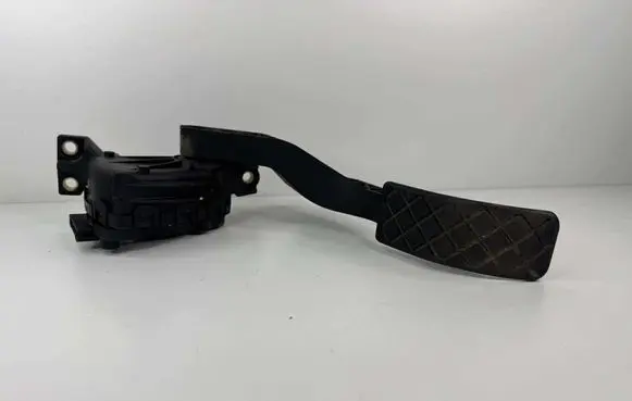 Volkswagen Golf IV Accelerator throttle pedal 1J1721503H 6PV00777001