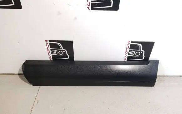 Volkswagen Touareg I Rear door trim (molding) 7L6839787