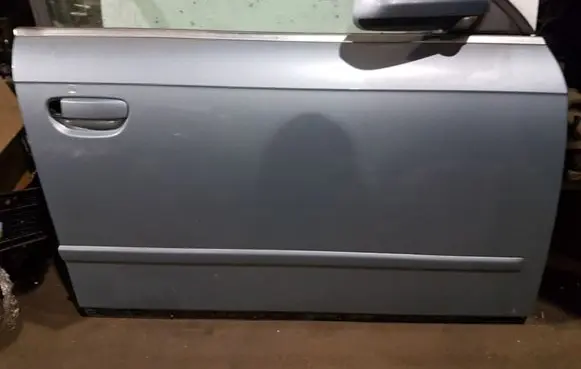 Audi A4 S4 B7 8E 8H Front door 8E0