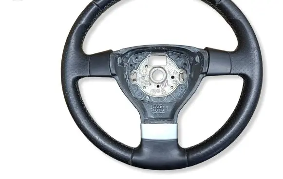 Volkswagen Golf Plus Steering wheel 5M0419091