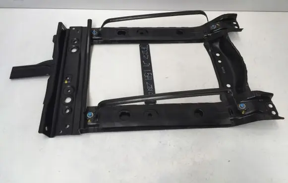 Honda Jazz IV GR Fuel tank mounting bracket MTS17B