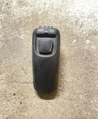 Lexus CT 200H Head unit multimedia control 8478076010C0 2372000492