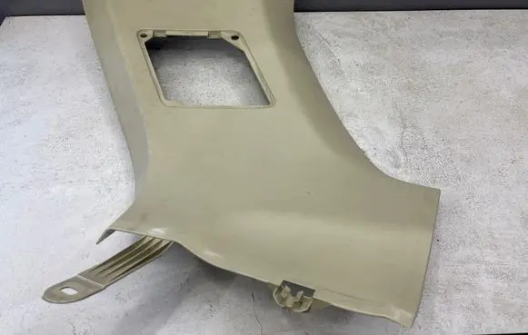 Volvo XC90 (D)pillar trim (top) 10158