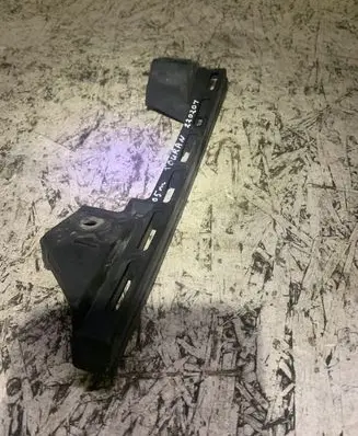 Volkswagen Touran I Front bumper mounting bracket 1T0807889