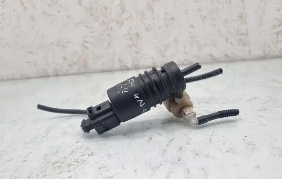 Audi A4 S4 B7 8E 8H Windscreen/windshield washer pump 1T0955651A