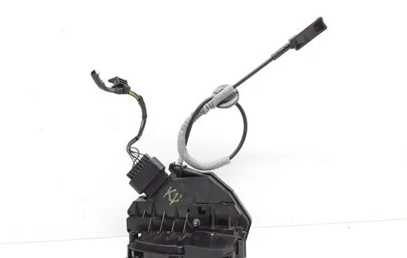 Volvo V60 Front door lock 31301738