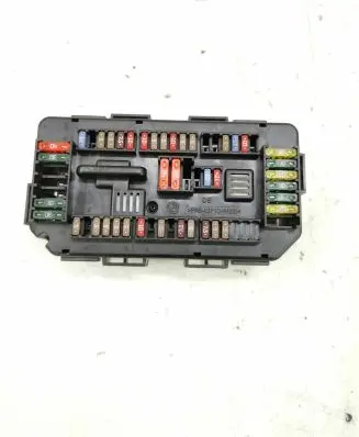 BMW 4 F36 Gran coupe Fuse module 9337879 08072014 19451000001