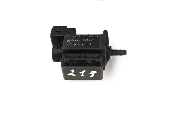 Volkswagen Golf IV Valve vacuum 72240200 037906283a 97t245